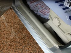 2013款 1.6L 自动 豪华版