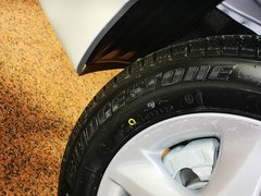 2013款 1.6L 自动 豪华版