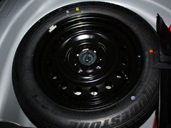 2013款 1.6L 自动 豪华版