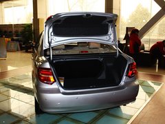2013款 1.6L 自动 豪华版