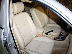 2013款 1.6L 自动 豪华版