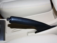 2013款 1.6L 自动 豪华版