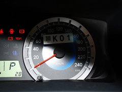 2013款 1.6L 自动 豪华版
