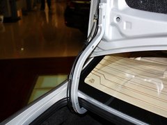 2013款 1.6L 自动 豪华版