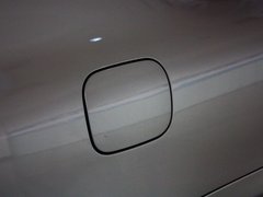2013款 1.6L 自动 豪华版