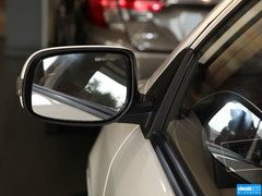 2013款 1.6L 自动 豪华版
