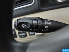 2013款 1.6L 自动 豪华版