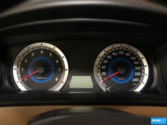 2013款 1.6L 自动 豪华版