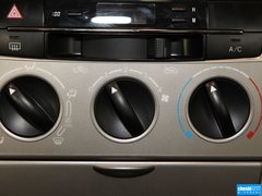 2013款 1.6L 自动 豪华版