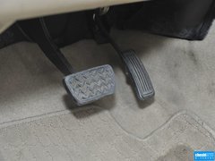 2013款 1.6L 自动 豪华版