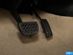 2013款 1.6L 自动 豪华版