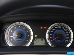 2013款 1.6L 自动 豪华版