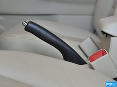 2013款 1.6L 自动 豪华版