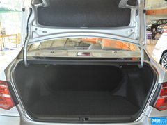 2013款 1.6L 自动 豪华版