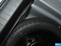 2013款 1.6L 自动 豪华版
