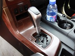 2012款 5.7 自动 高配