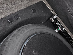 2013款 5.0T V8 AB尊崇创世版 5座
