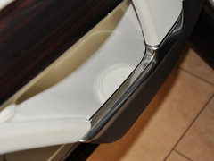 2013款 5.0T V8 AB尊崇创世版 5座