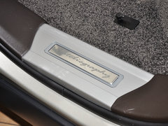 2013款 5.0T V8 AB尊崇创世版 5座