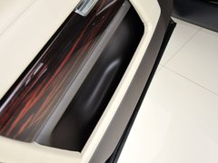 2013款 5.0T V8 SC Vogue 5座