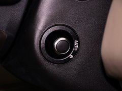 2013款 5.0T V8 SC Vogue 5座