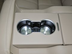 2013款 5.0T V8 SC Vogue 5座