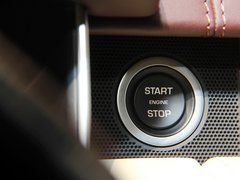 2013款 5.0T V8 SC Vogue 5座