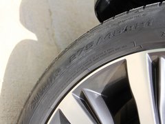 2013款 5.0T V8 SC Vogue 5座
