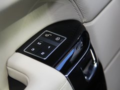 2013款 5.0T V8 SC Vogue 5座