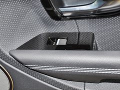 2013款 2.0T 自动 5门耀动版 5座