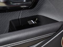 揽胜极光（进口） 2013款 2.0T 自动 5门耀动版 5座