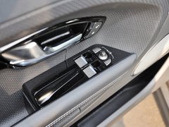 2013款 2.0T 自动 3门耀动版 4座