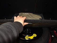 2013款 2.0T 自动 3门耀动版 4座