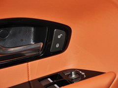 2013款 2.0T 自动 3门耀动版 4座