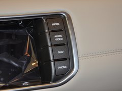 2013款 2.0T 自动 3门耀动版 4座
