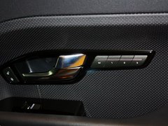 2013款 2.0T 自动 3门耀动版 4座