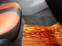 2013款 2.0T 自动 3门耀动版 4座
