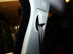2013款 2.0T 自动 3门耀动版 4座