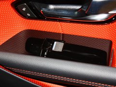 2013款 2.0T 自动 3门耀动版 4座