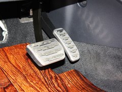 2013款 2.0T 自动 3门耀动版 4座