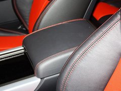 2013款 2.0T 自动 3门耀动版 4座
