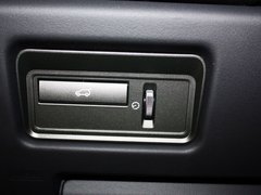 2013款 2.0T 自动 3门耀动版 4座
