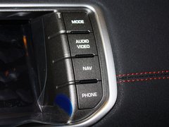 2013款 2.0T 自动 3门耀动版 4座