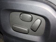 2013款 2.0T 自动 3门耀动版 4座