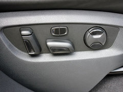 2013款 V6 3.0TSI 自动 限量奢华版 5座