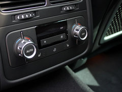 2013款 V6 3.0TSI 自动 限量奢华版 5座