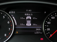 2013款 V6 3.0TSI 自动 限量奢华版 5座