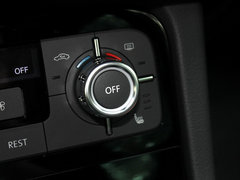 2013款 V6 3.0TSI 自动 限量奢华版 5座