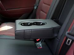 2013款 V6 3.0TSI 自动 限量奢华版 5座
