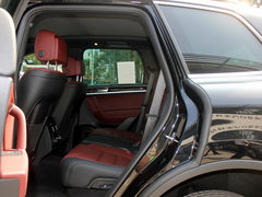 2013款 V6 3.0TSI 自动 限量奢华版 5座